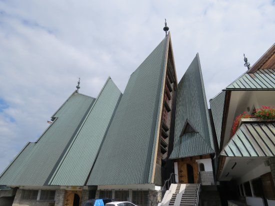 Sanktuarium Matki Bozej Objawiajacej Cudowny Medalik